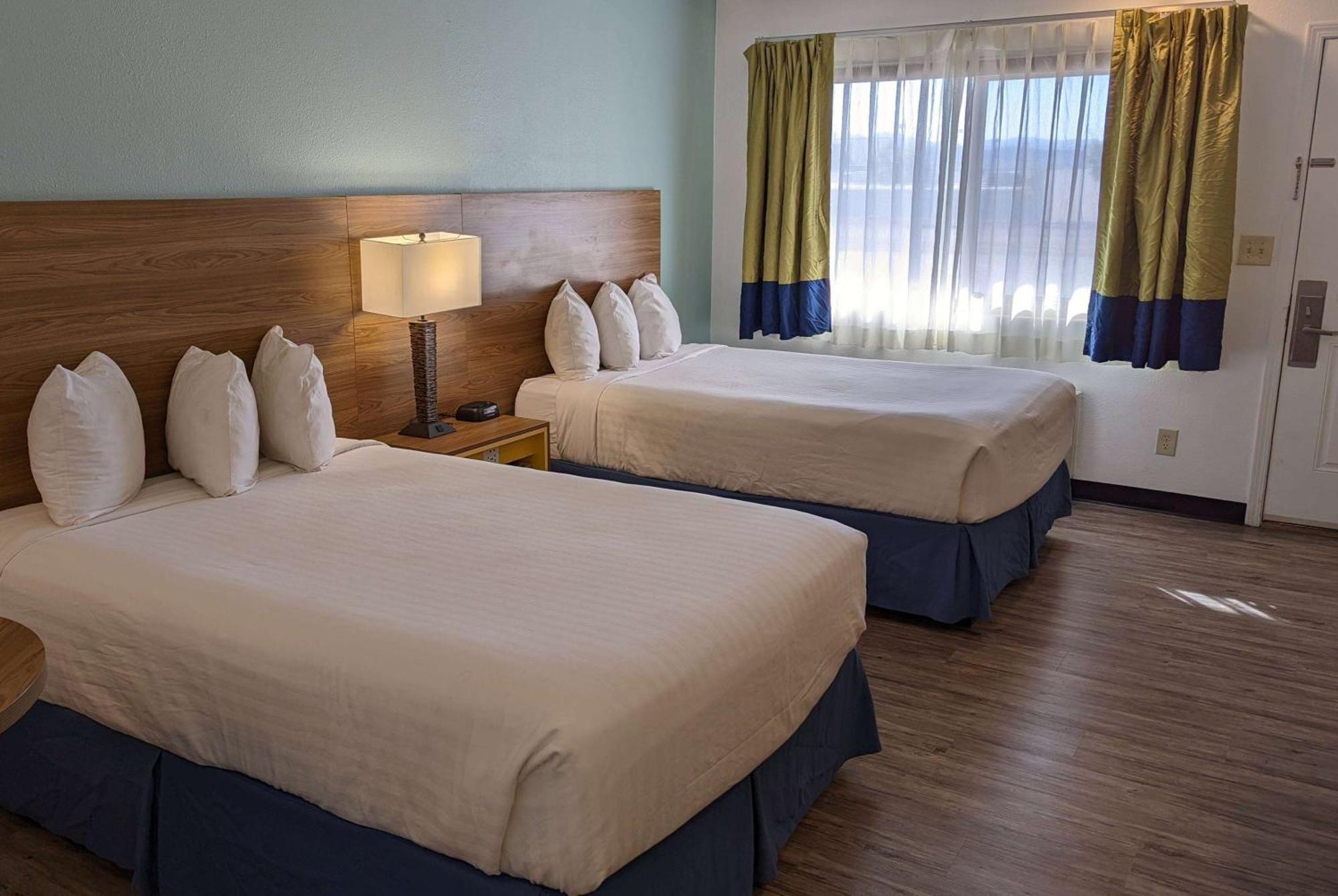 Days Inn By Wyndham Lake Havasu Lake Havasu City Ngoại thất bức ảnh